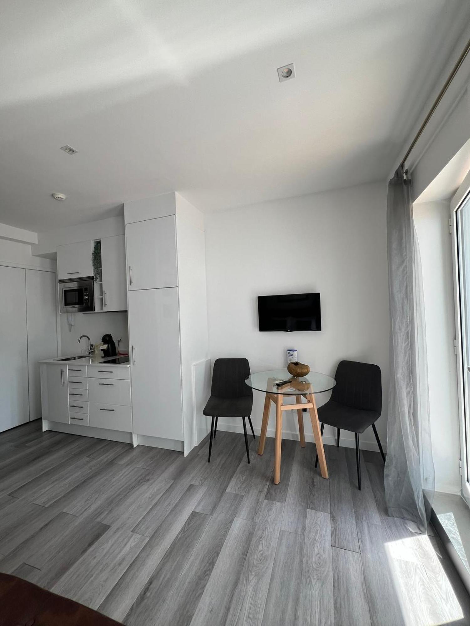 Almada Studios&Suites Porto Exterior foto