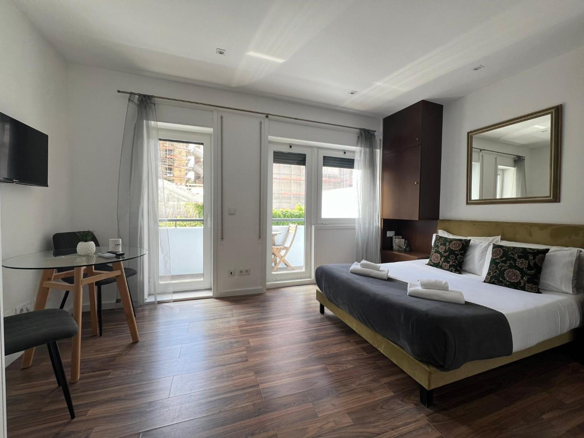Almada Studios&Suites Porto Exterior foto