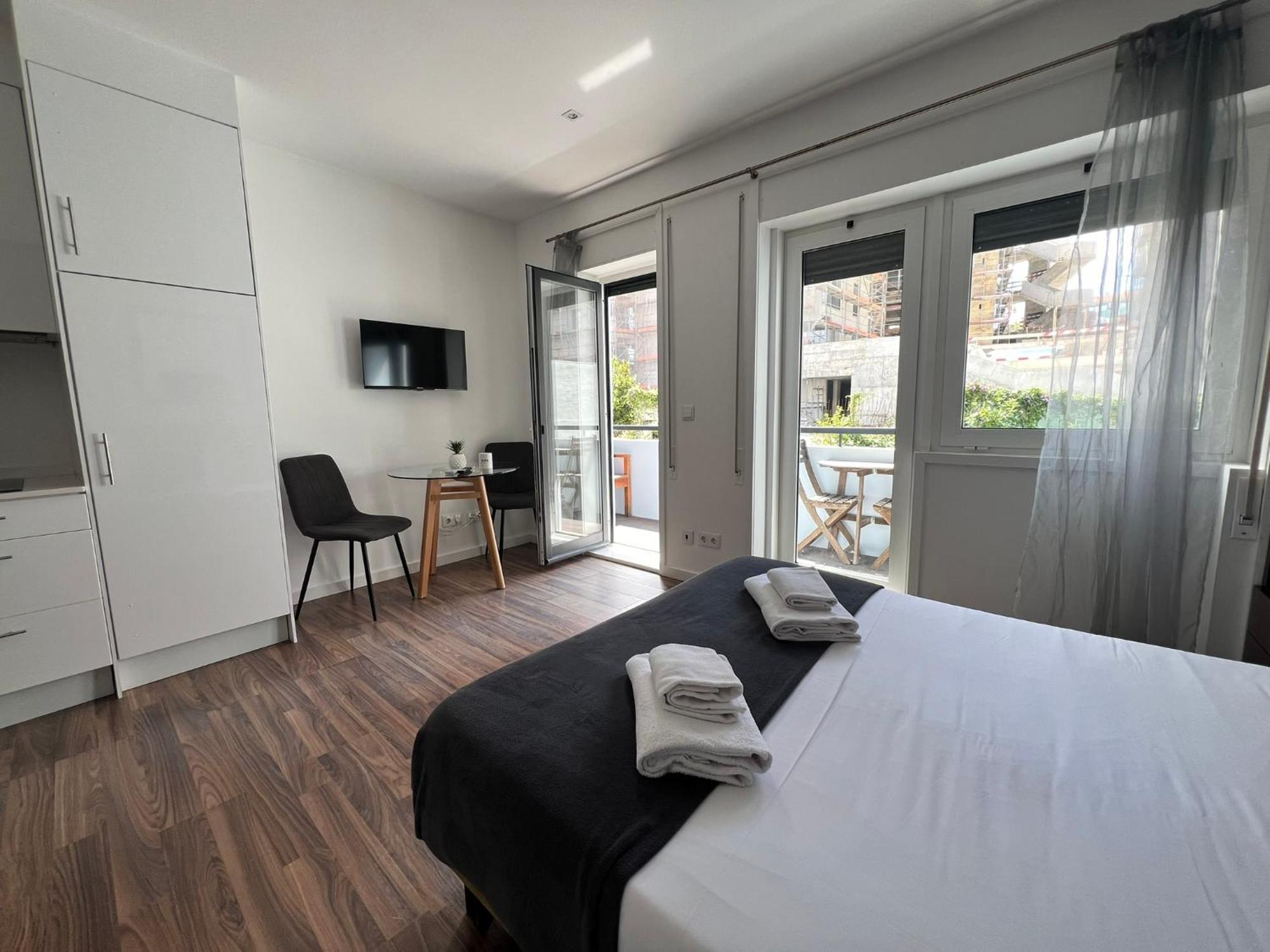 Almada Studios&Suites Porto Exterior foto