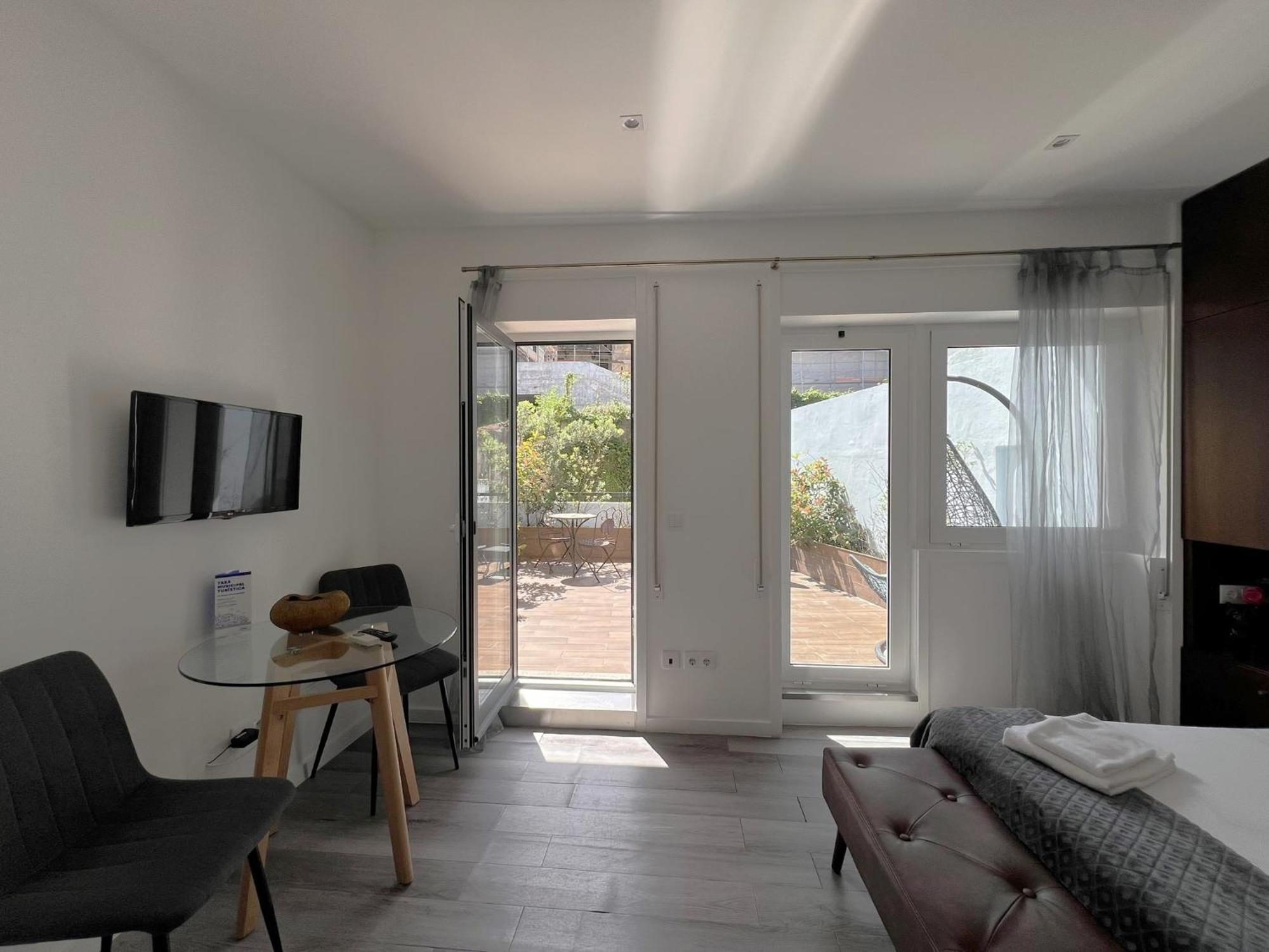 Almada Studios&Suites Porto Exterior foto
